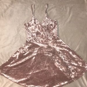Pink velvet sleeveless dress